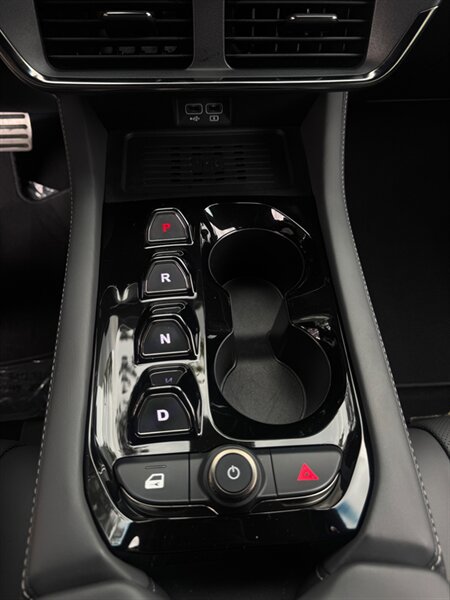 Used 2023 VinFast VF 8 Plus AWD/4WD image 12