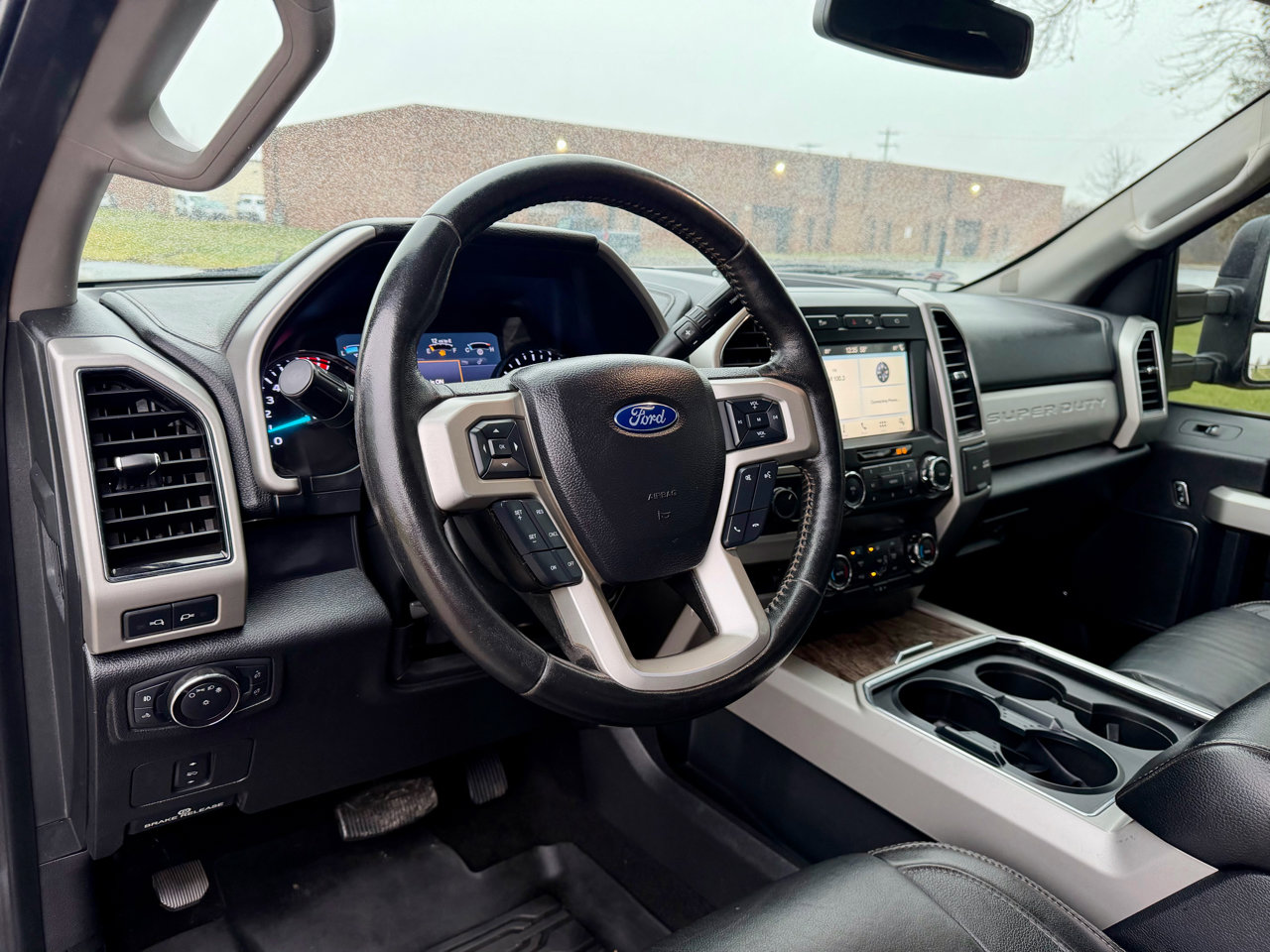 Used 2019 Ford F350 Lariat image 20