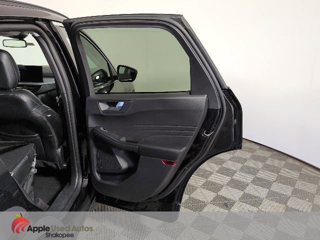 Used 2024 Ford Escape Platinum image 36