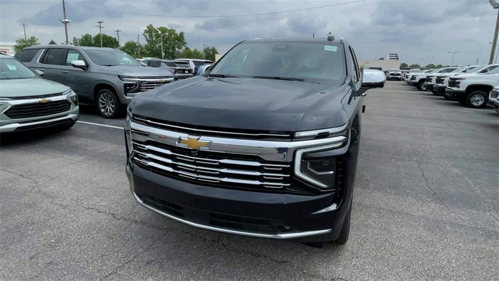 New 2025 Chevrolet Suburban Premier image 5