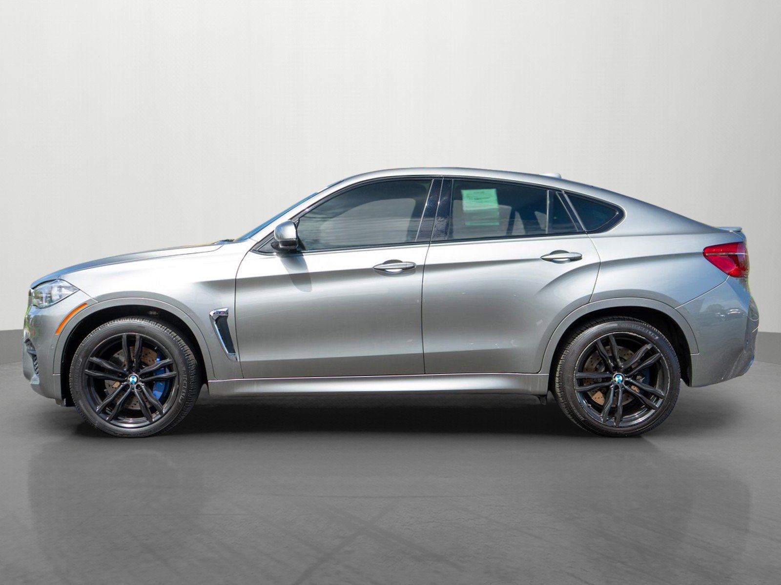 Used 2019 BMW X6 M w/ Executive Package AWD/4WD image 4