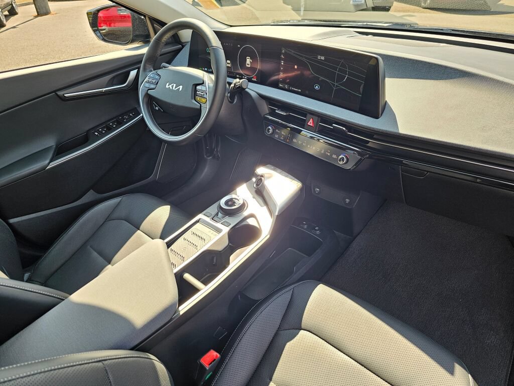 Certified 2024 Kia EV6 Wind w/ Wind Technology Package AWD/4WD image 29