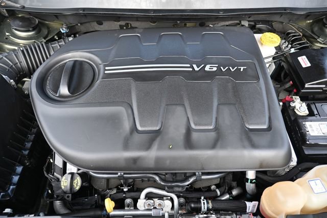 Used 2019 Jeep Cherokee Limited AWD/4WD image 17