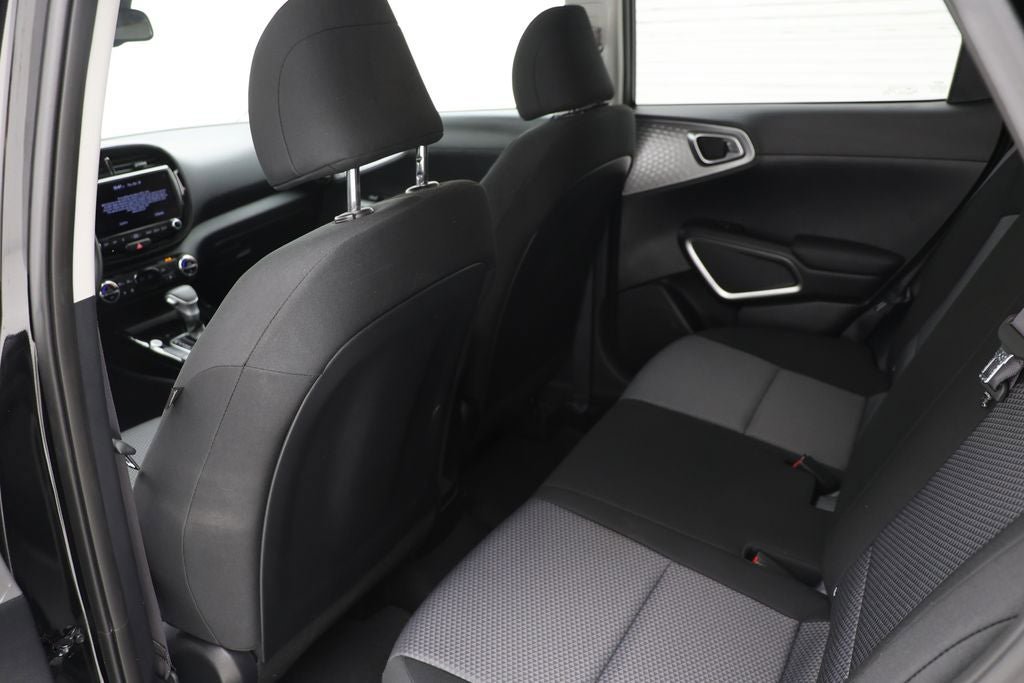 Used 2023 Kia Soul S FWD image 10