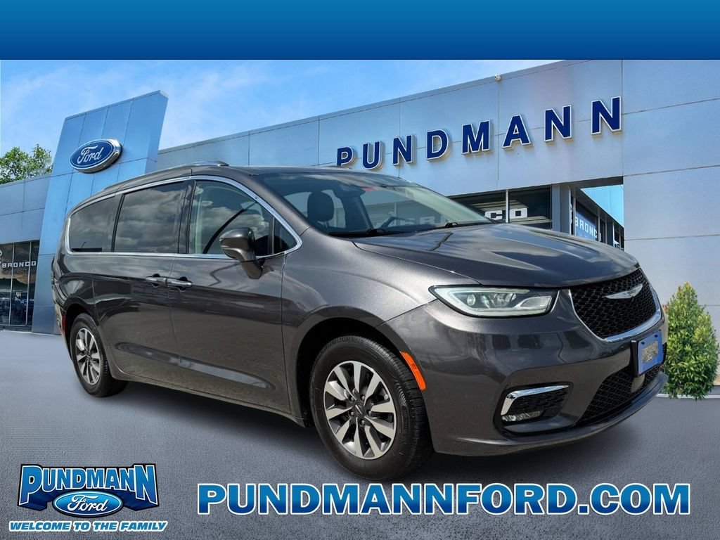 Used 2021 Chrysler Pacifica Touring-L FWD video 1