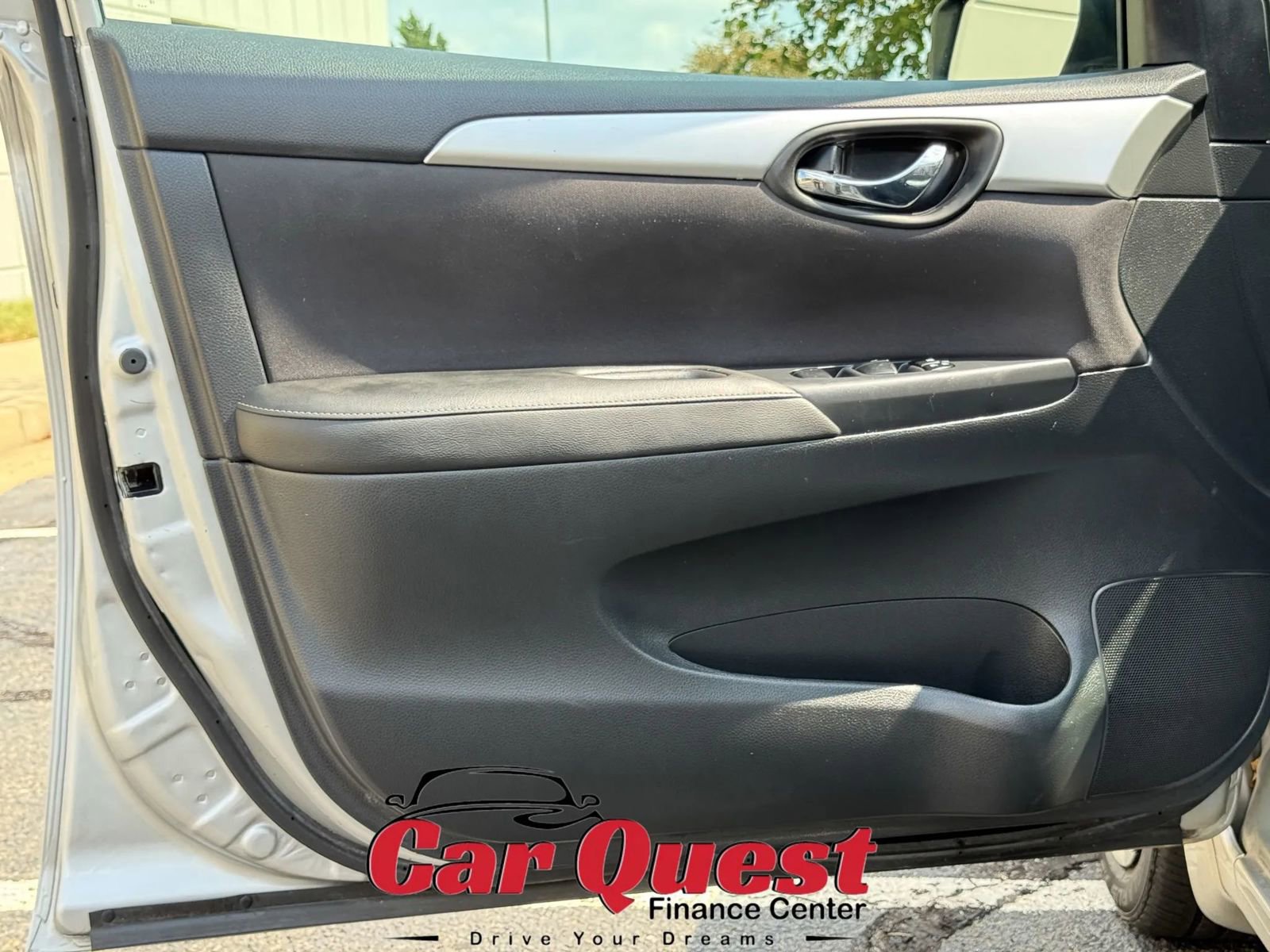 Used 2017 Nissan Sentra S image 11
