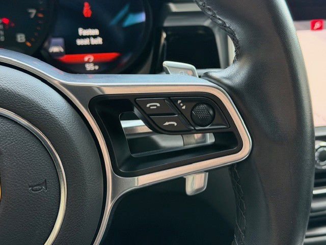 Used 2019 Porsche Macan image 33