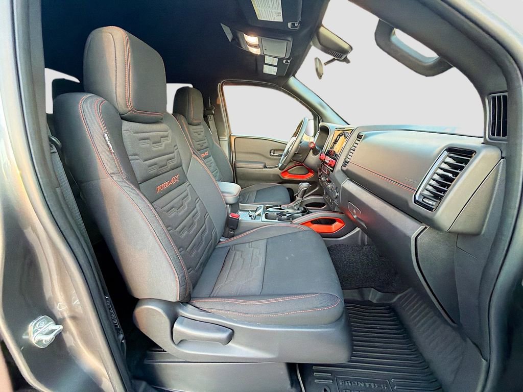 Used 2024 Nissan Frontier PRO-4X w/ Technology Package image 14