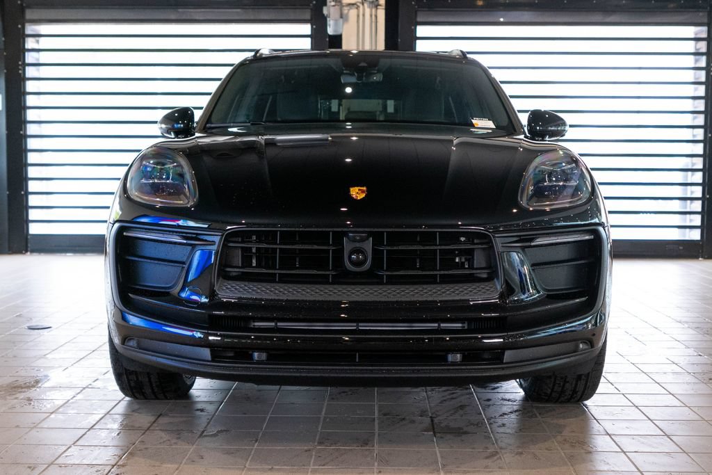 New 2026 Porsche Macan AWD/4WD image 7