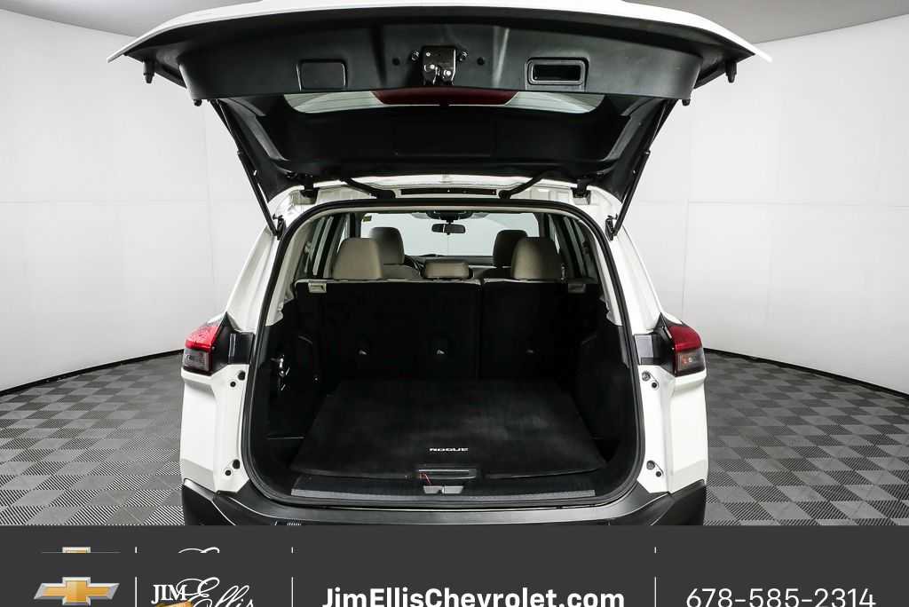 Used 2022 Nissan Rogue SV image 29