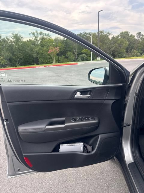 Used 2020 Kia Sportage LX AWD/4WD image 14