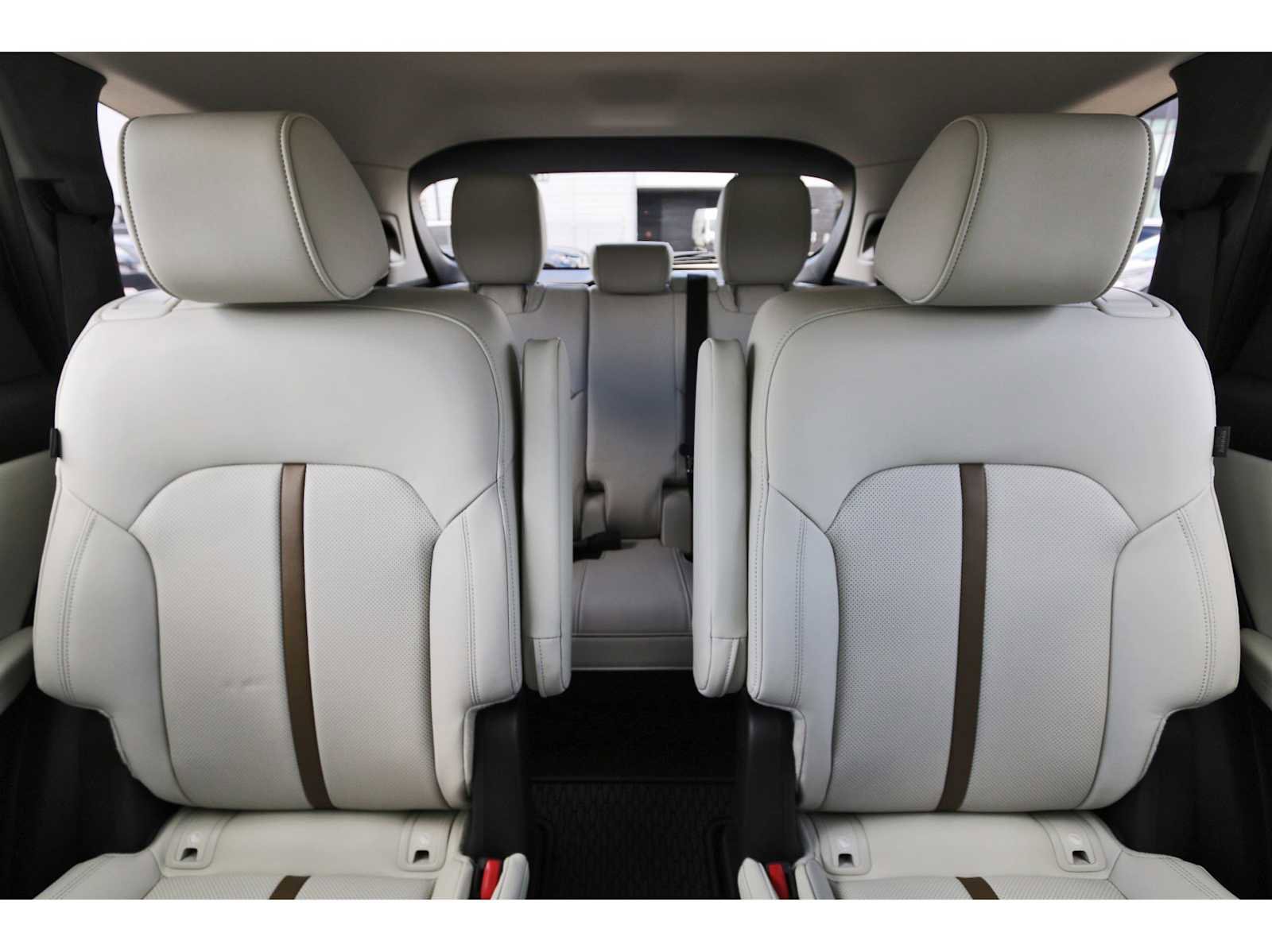 Certified 2025 MAZDA CX-90 3.3 Turbo w/ Premium Plus Pkg image 11