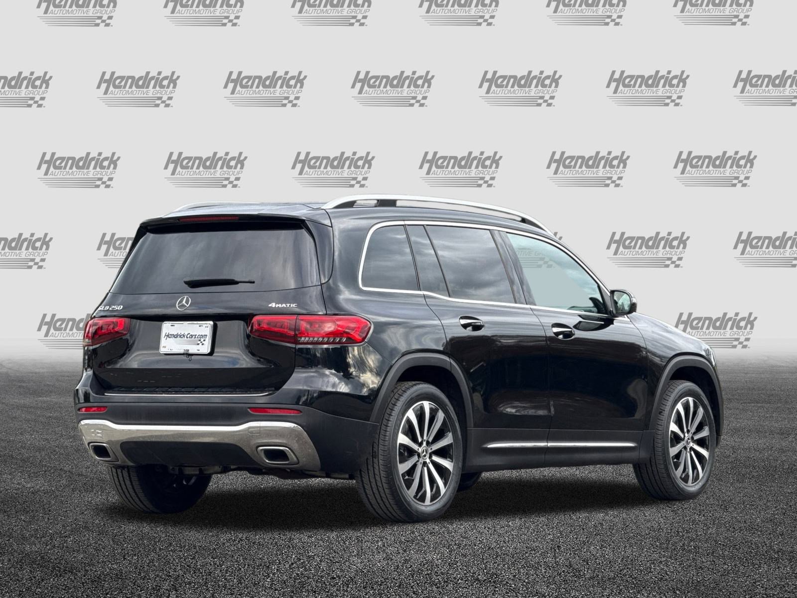 Used 2021 Mercedes-Benz GLB 250 4MATIC image 5