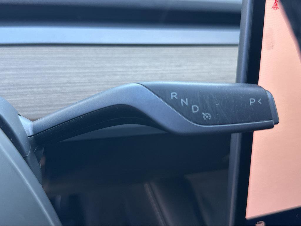 Used 2023 Tesla Model Y Long Range AWD/4WD image 27