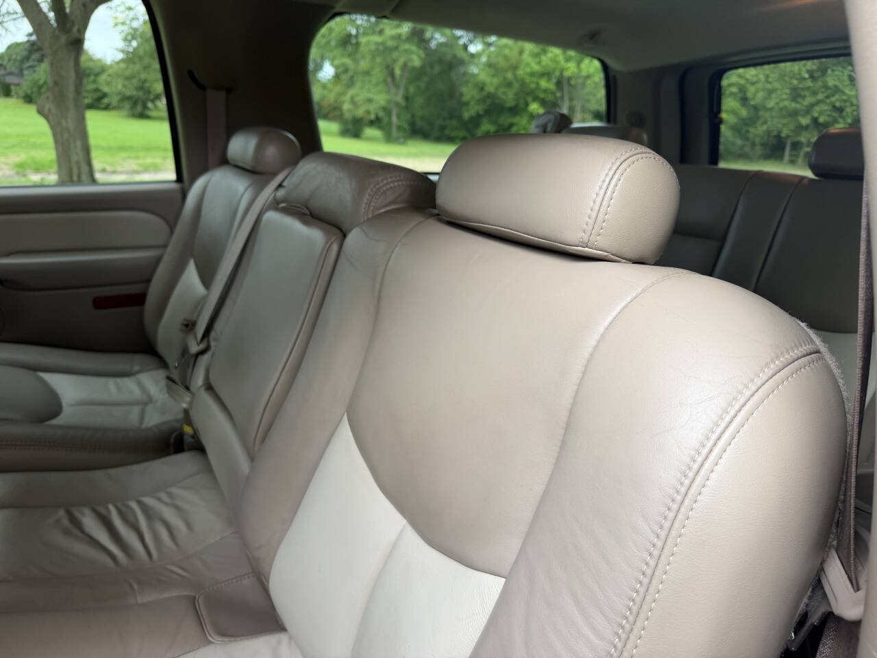 Used 2004 GMC Yukon XL Denali AWD/4WD image 12