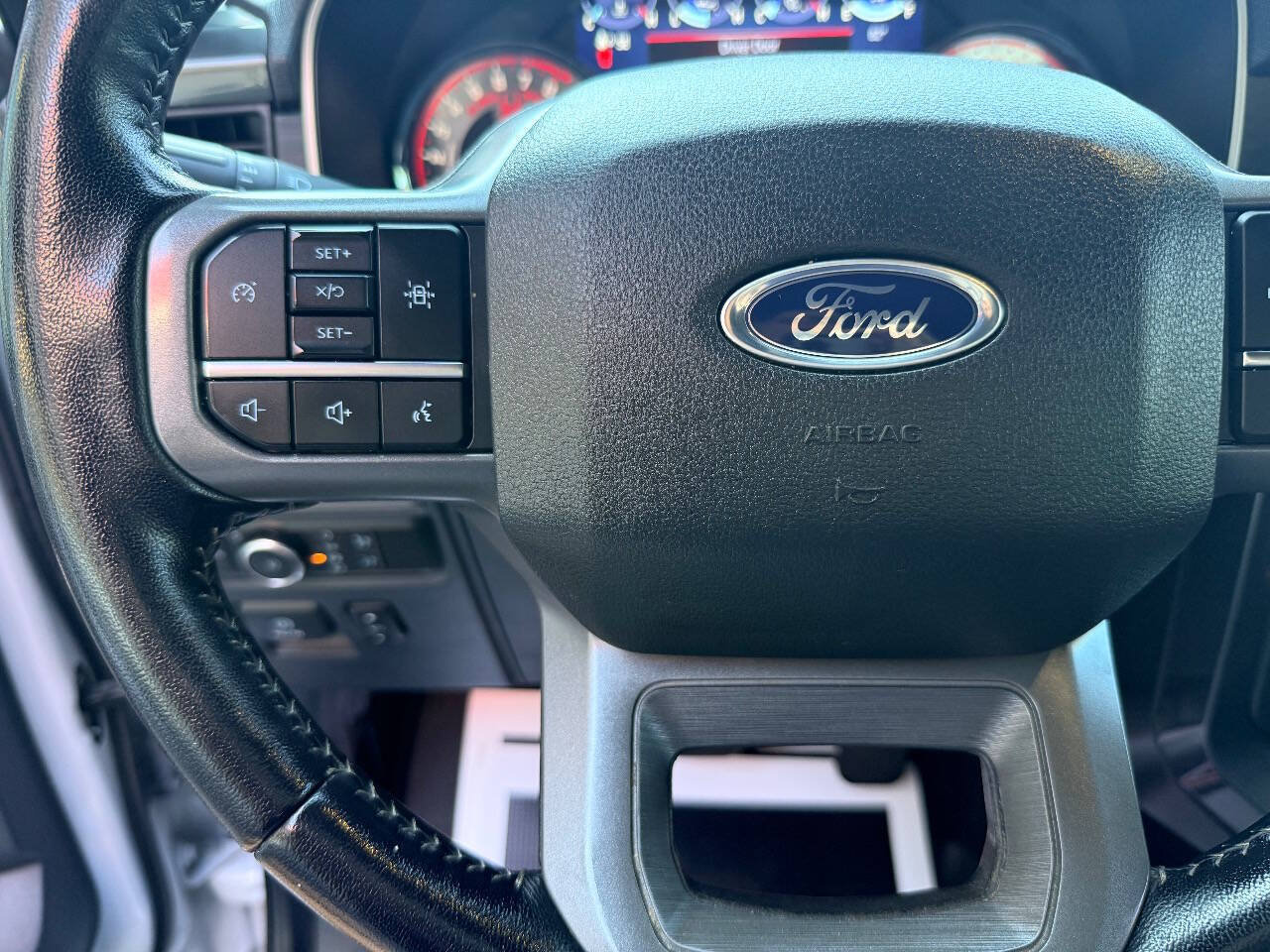 Used 2022 Ford F150 XLT w/ Equipment Group 302A High AWD/4WD image 27