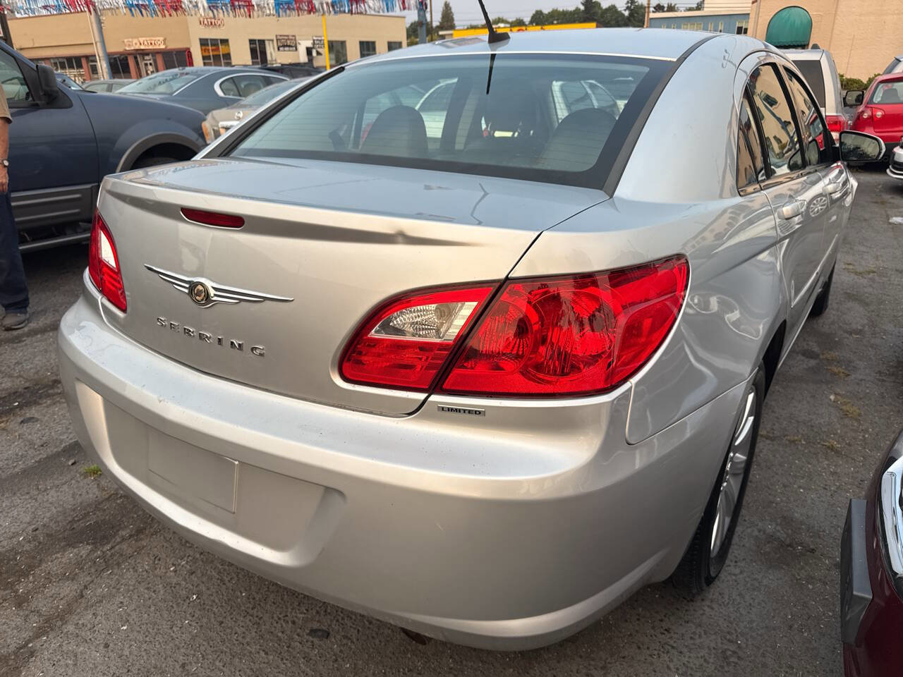 Used 2010 Chrysler Sebring Limited image 6
