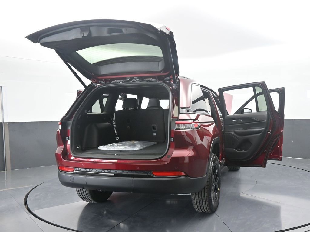 New 2025 Jeep Grand Cherokee Altitude image 68
