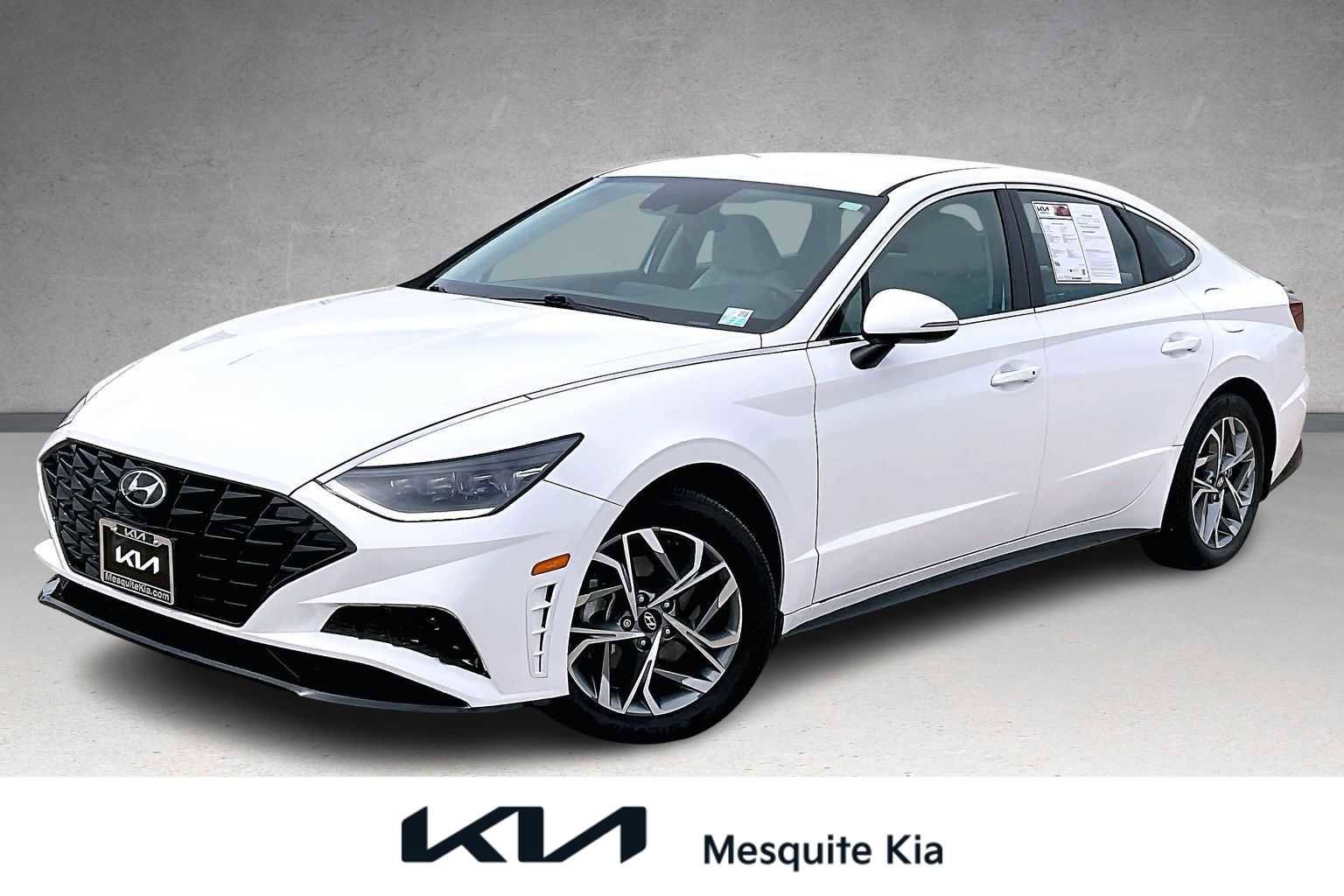 Used 2023 Hyundai Sonata SEL image 1