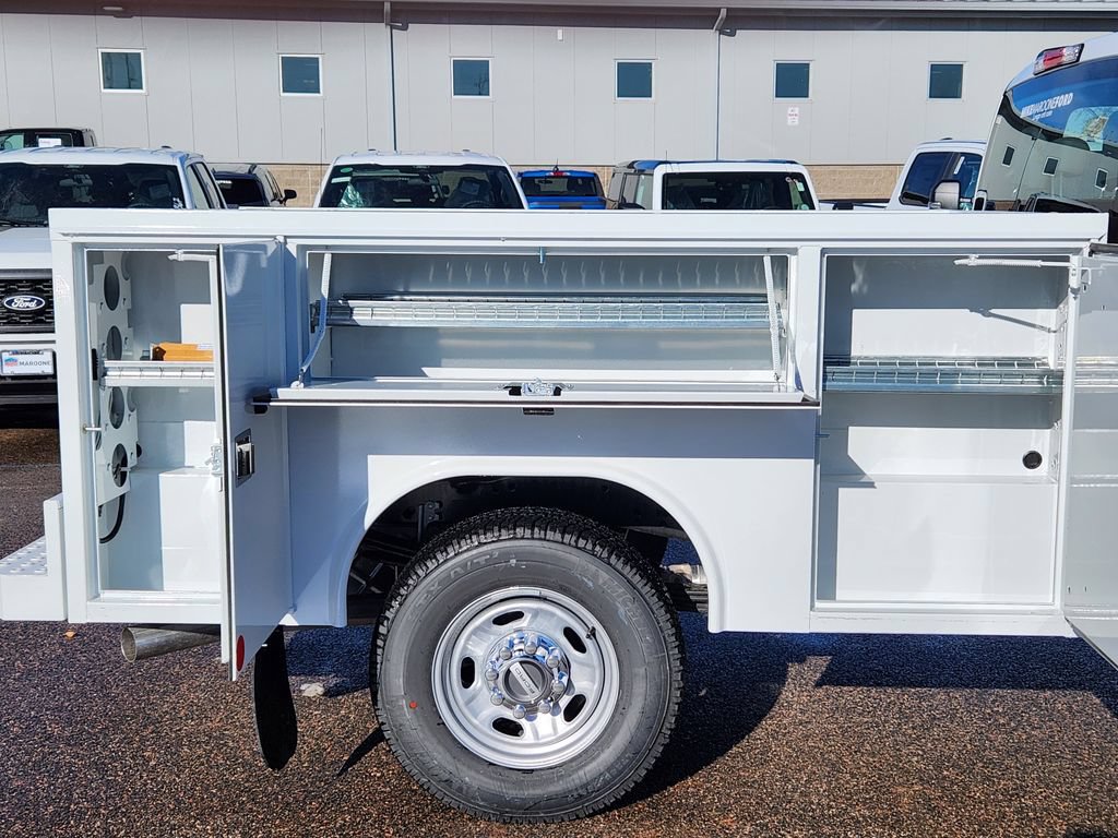 New 2026 Ford F250 XL w/ XL Chrome Package AWD/4WD image 10