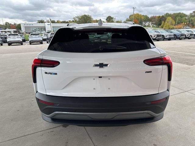 New 2026 Chevrolet Blazer EV LT AWD/4WD image 8