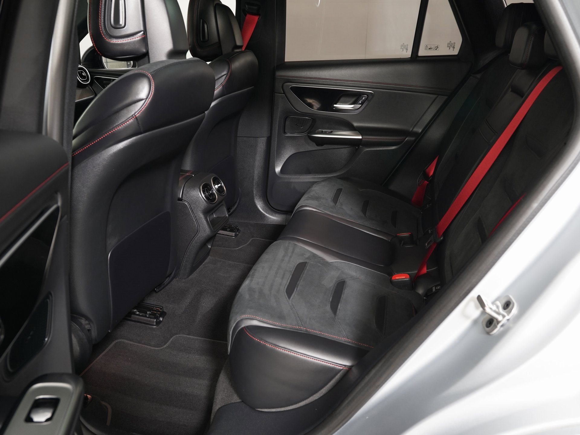 Used 2024 Mercedes-Benz GLC 43 AMG 4MATIC image 13