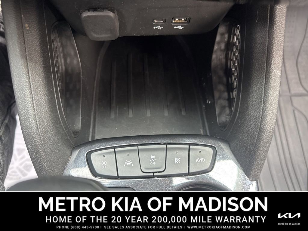 Used 2024 Chevrolet TrailBlazer LT AWD/4WD image 21