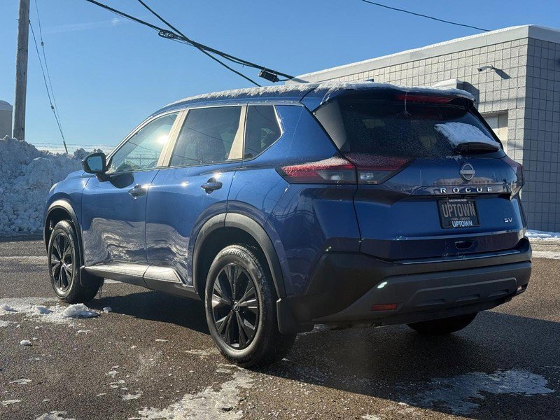 Used 2023 Nissan Rogue SV image 7