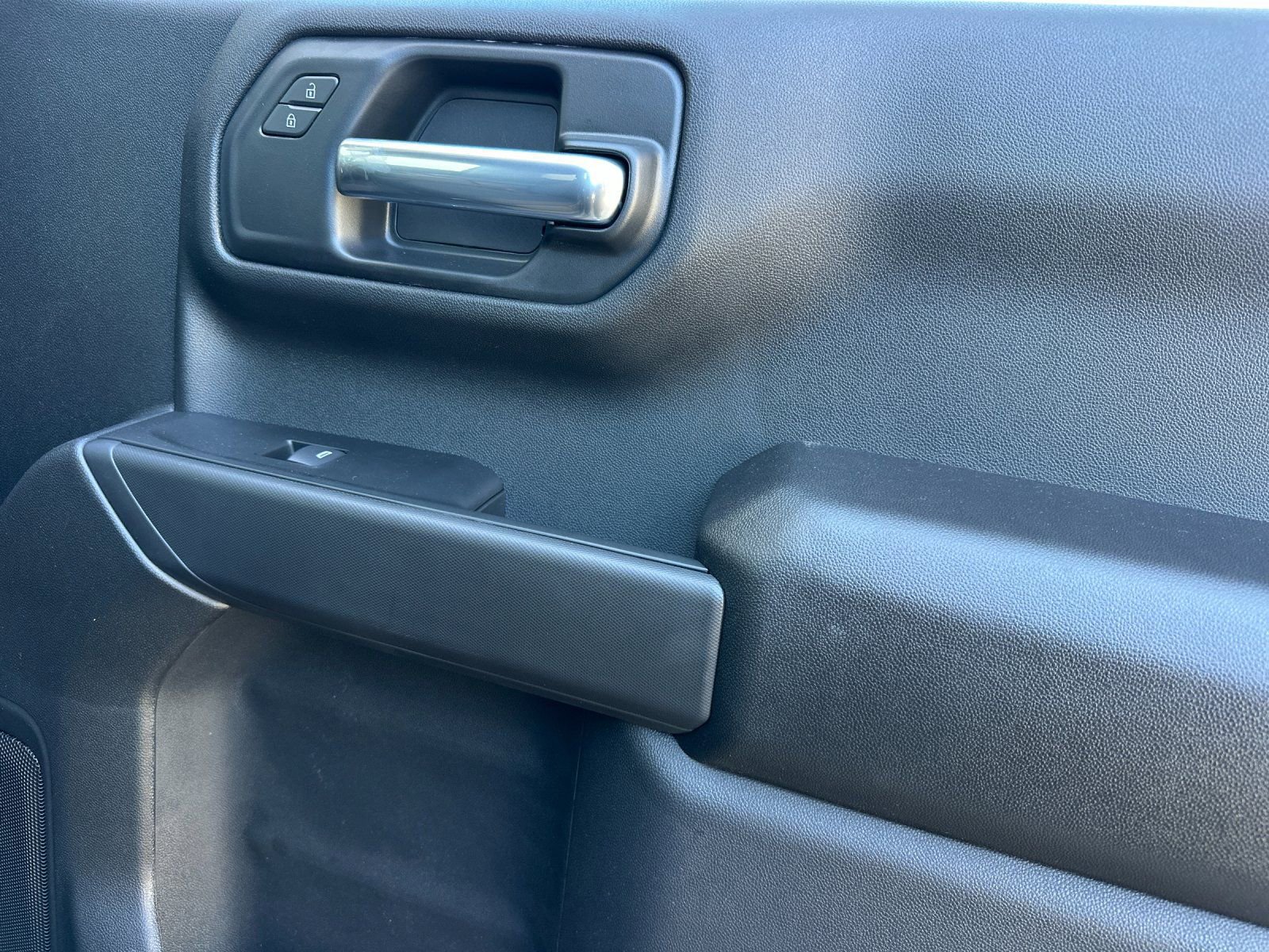 New 2026 Chevrolet Silverado 1500 W/T w/ LPO, Dark Essentials Package image 17