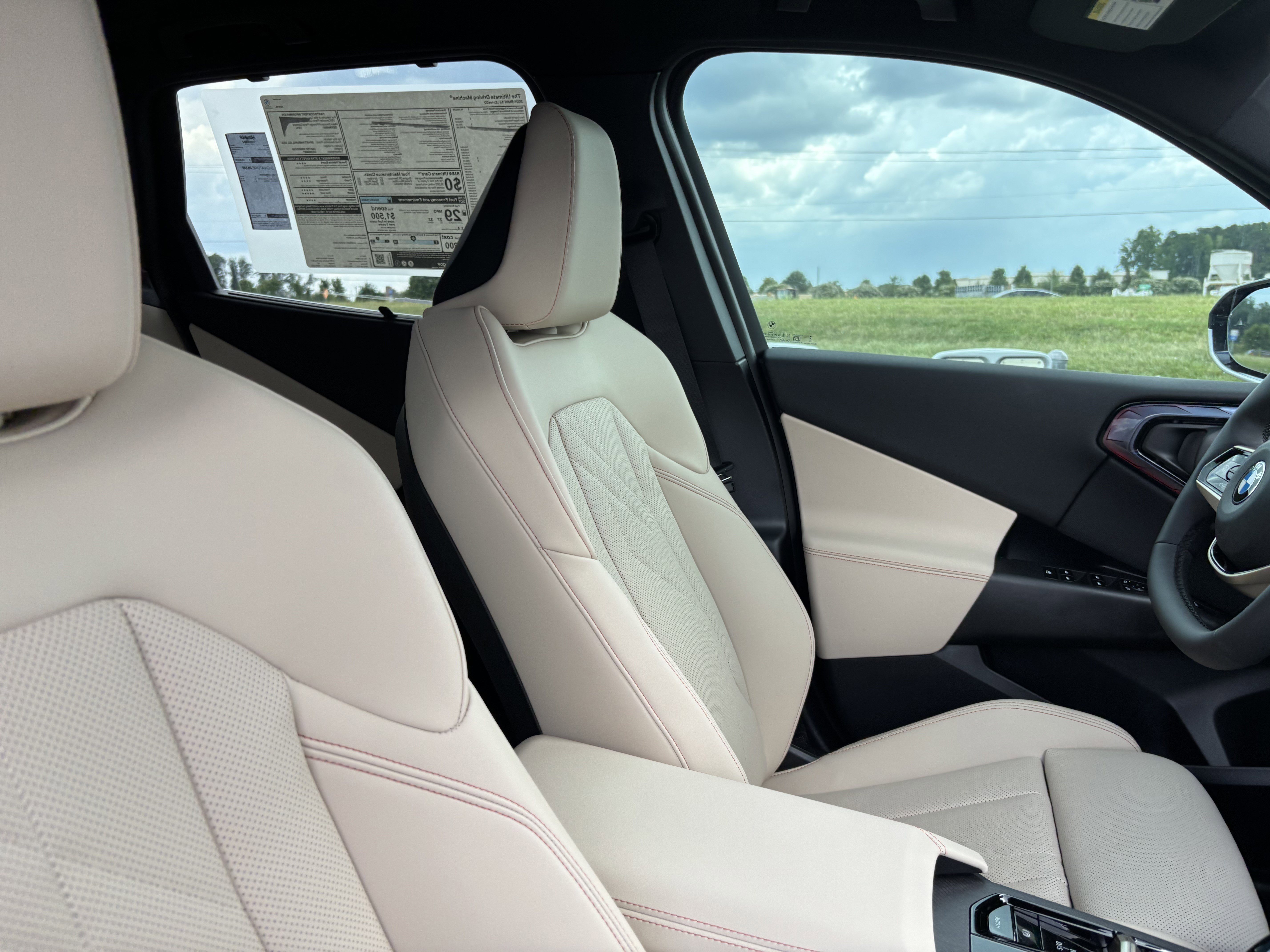 Used 2025 BMW X3 xDrive30i w/ Premium Package image 21