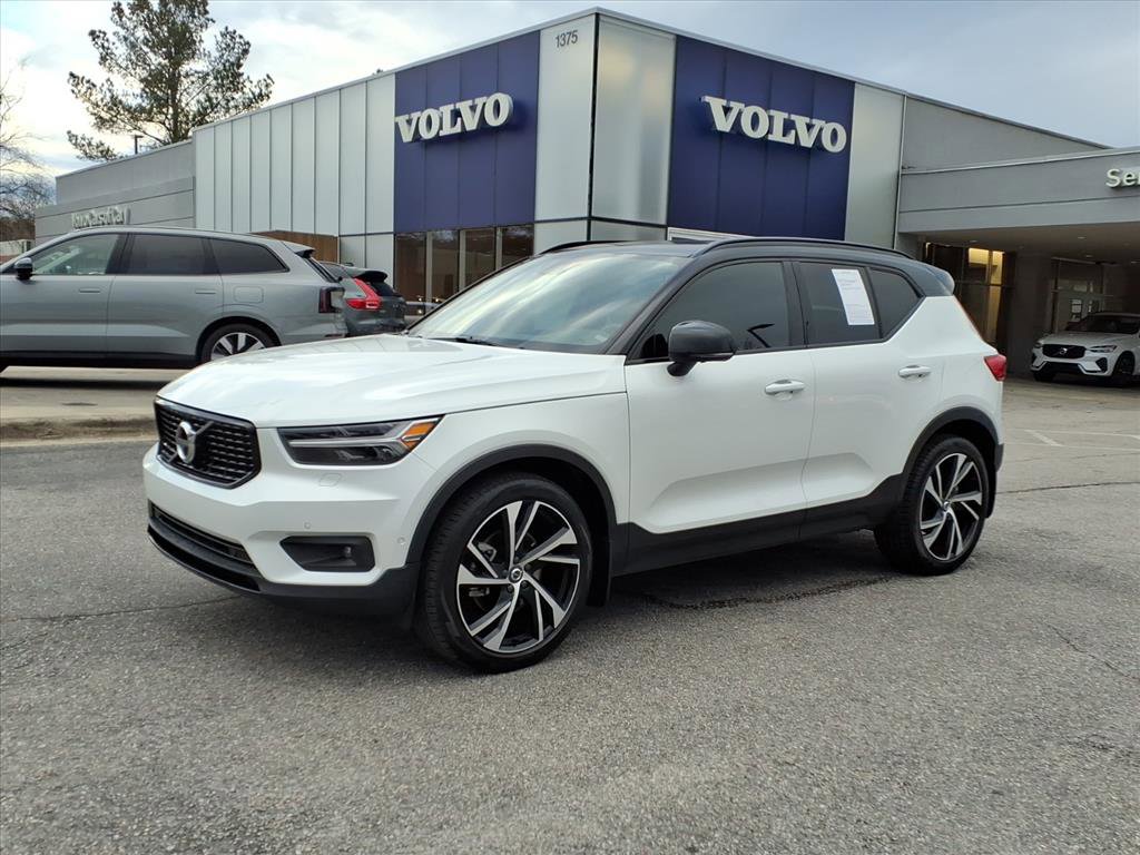 Used 2020 Volvo XC40 T4 R-Design w/ Protection Package Premier image 9