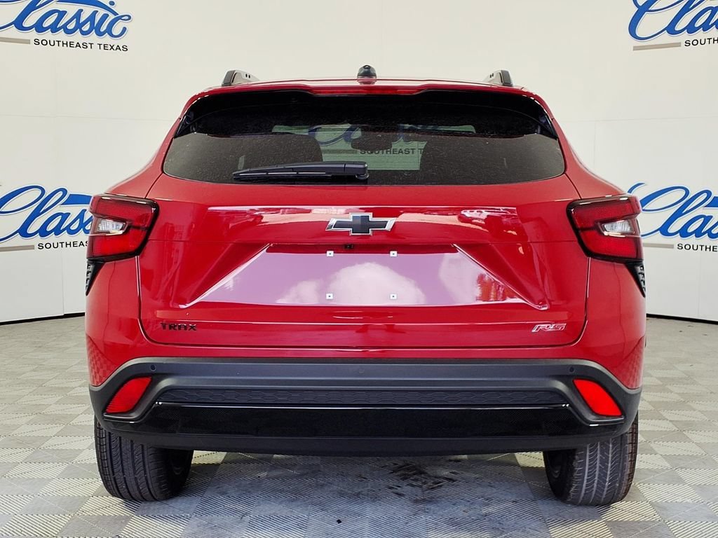New 2026 Chevrolet Trax RS w/ Driver Confidence Package FWD image 4