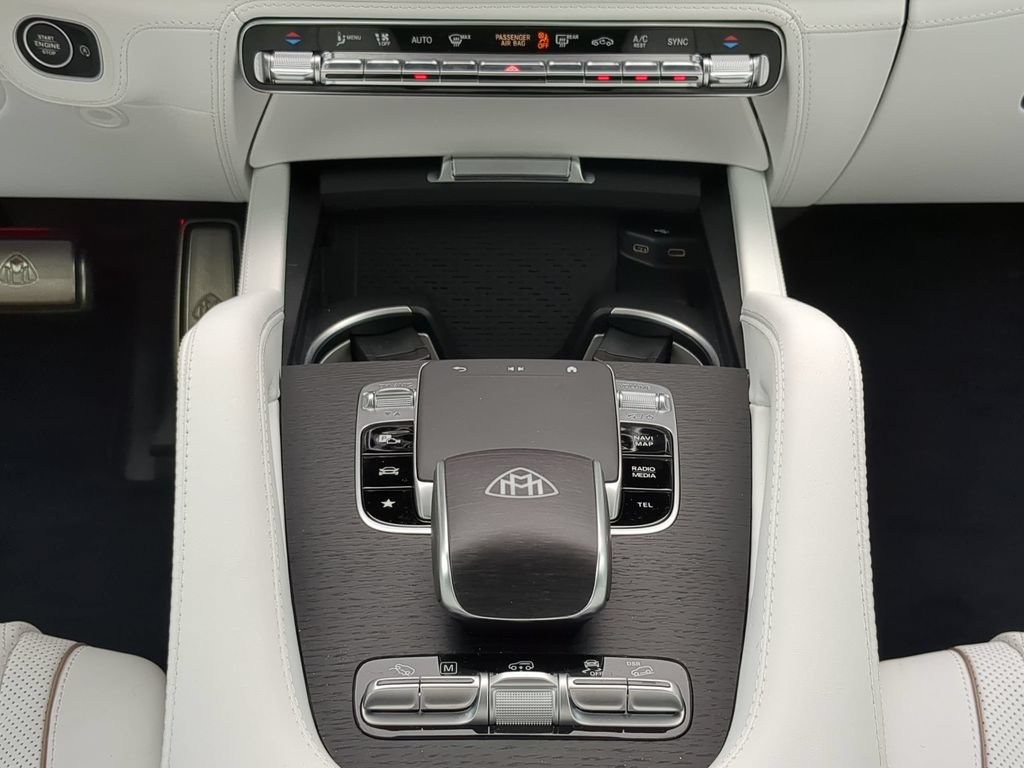Used 2024 Mercedes-Benz Maybach GLS 600 4MATIC image 16