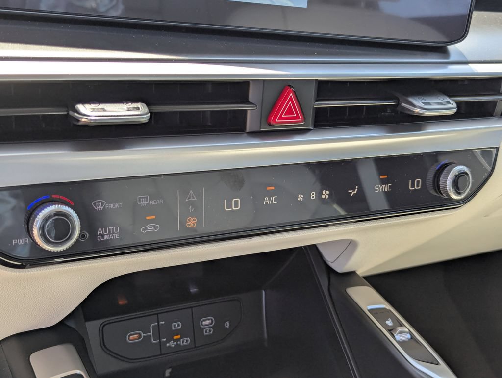 New 2026 Kia Sorento EX FWD image 25