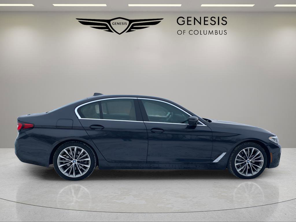 Used 2023 BMW 530i xDrive w/ Premium Package image 6