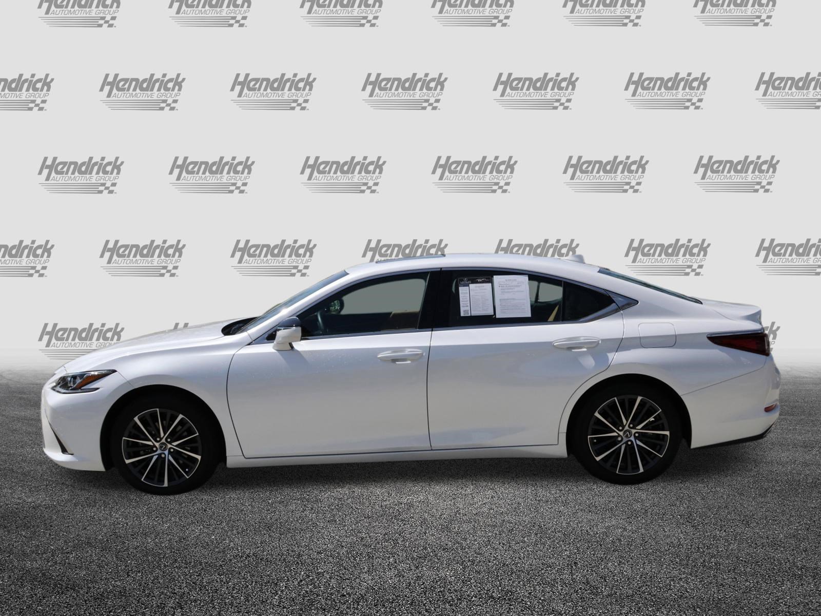 Certified 2025 Lexus ES 350 w/ Premium Package image 6