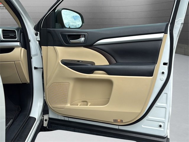 Certified 2018 Toyota Highlander XLE image 29