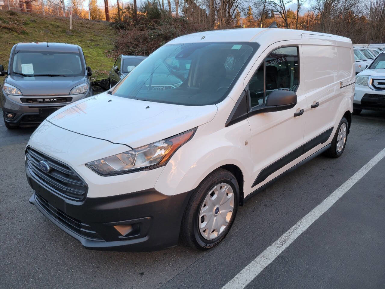 Used 2022 Ford Transit Connect XL image 3