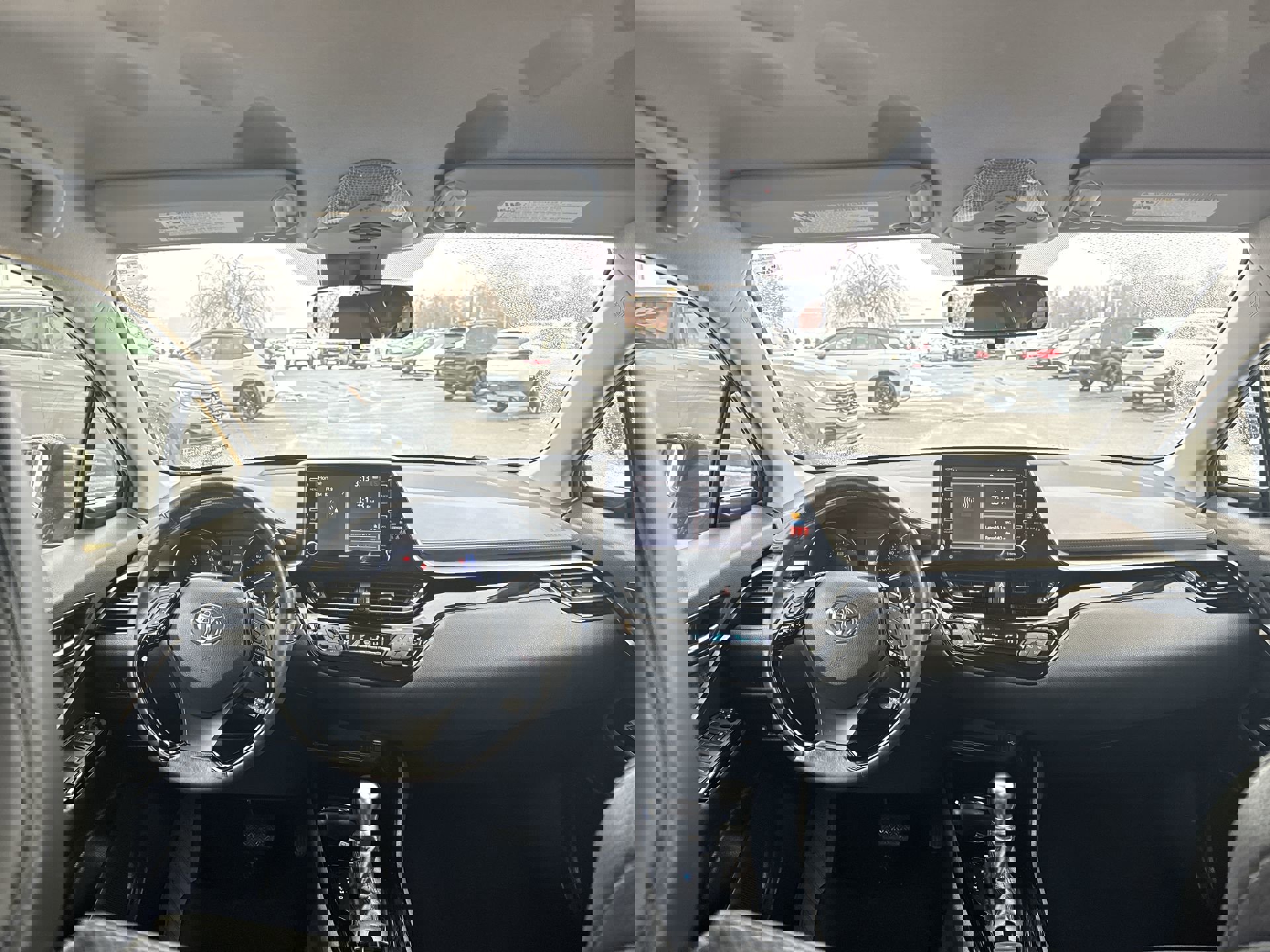 Used 2020 Toyota C-HR Limited image 19