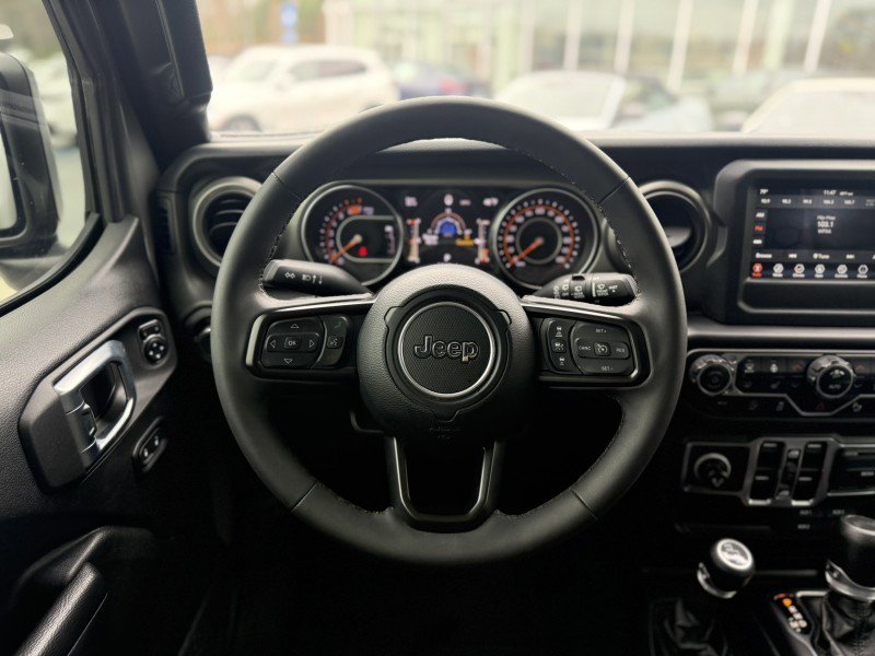 Used 2023 Jeep Wrangler Unlimited Sport image 20