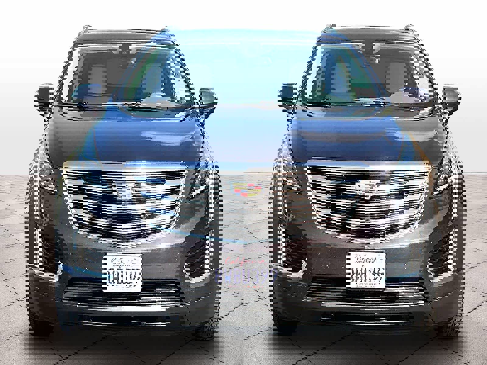 Used 2018 Cadillac XT5 Luxury w/ Driver Awareness Package AWD/4WD image 3