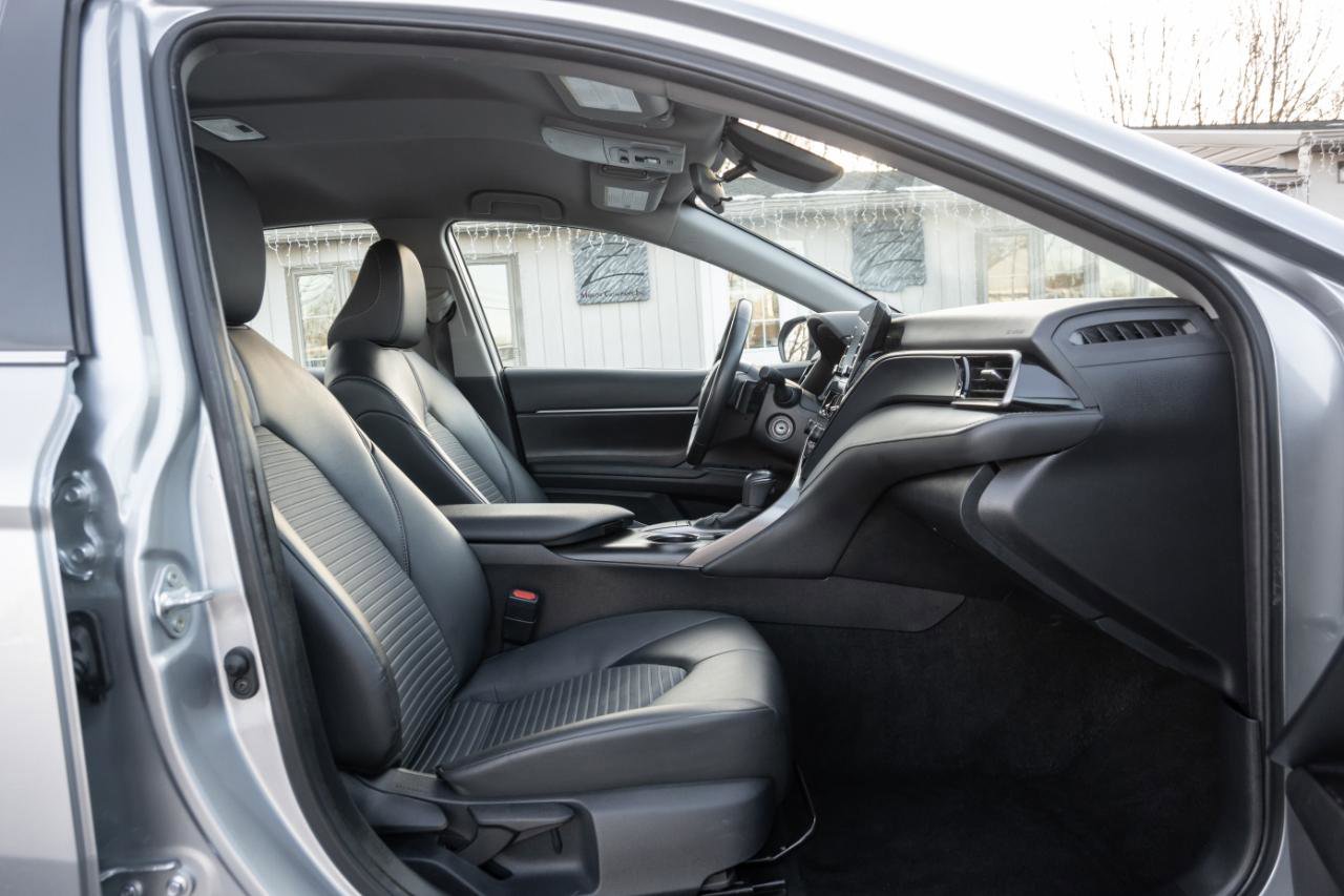 Used 2024 Toyota Camry SE image 27