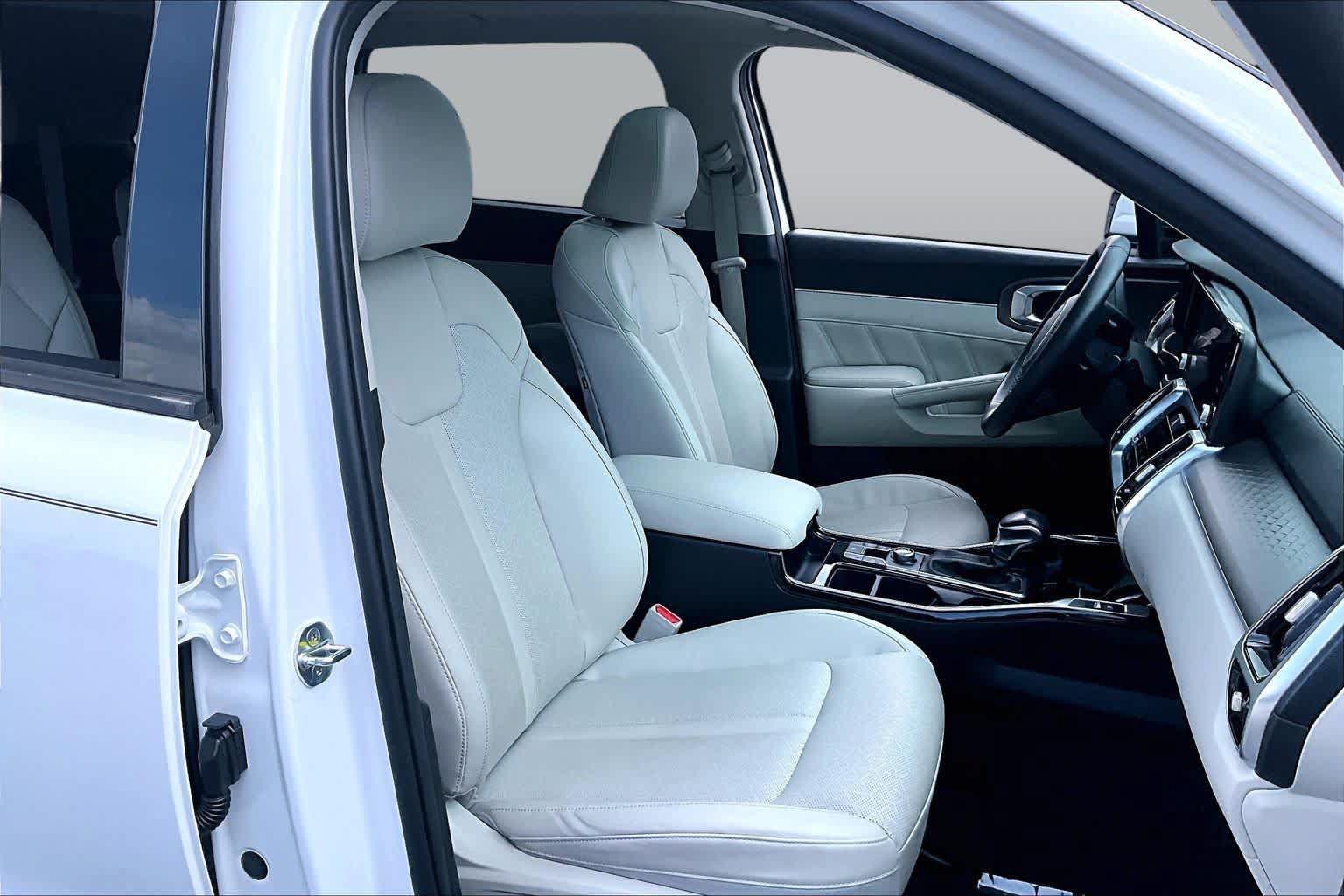 Used 2022 Kia Sorento SX FWD image 9