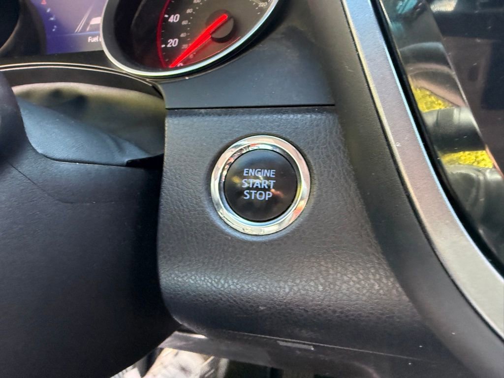 Used 2018 Toyota Camry XSE FWD image 25