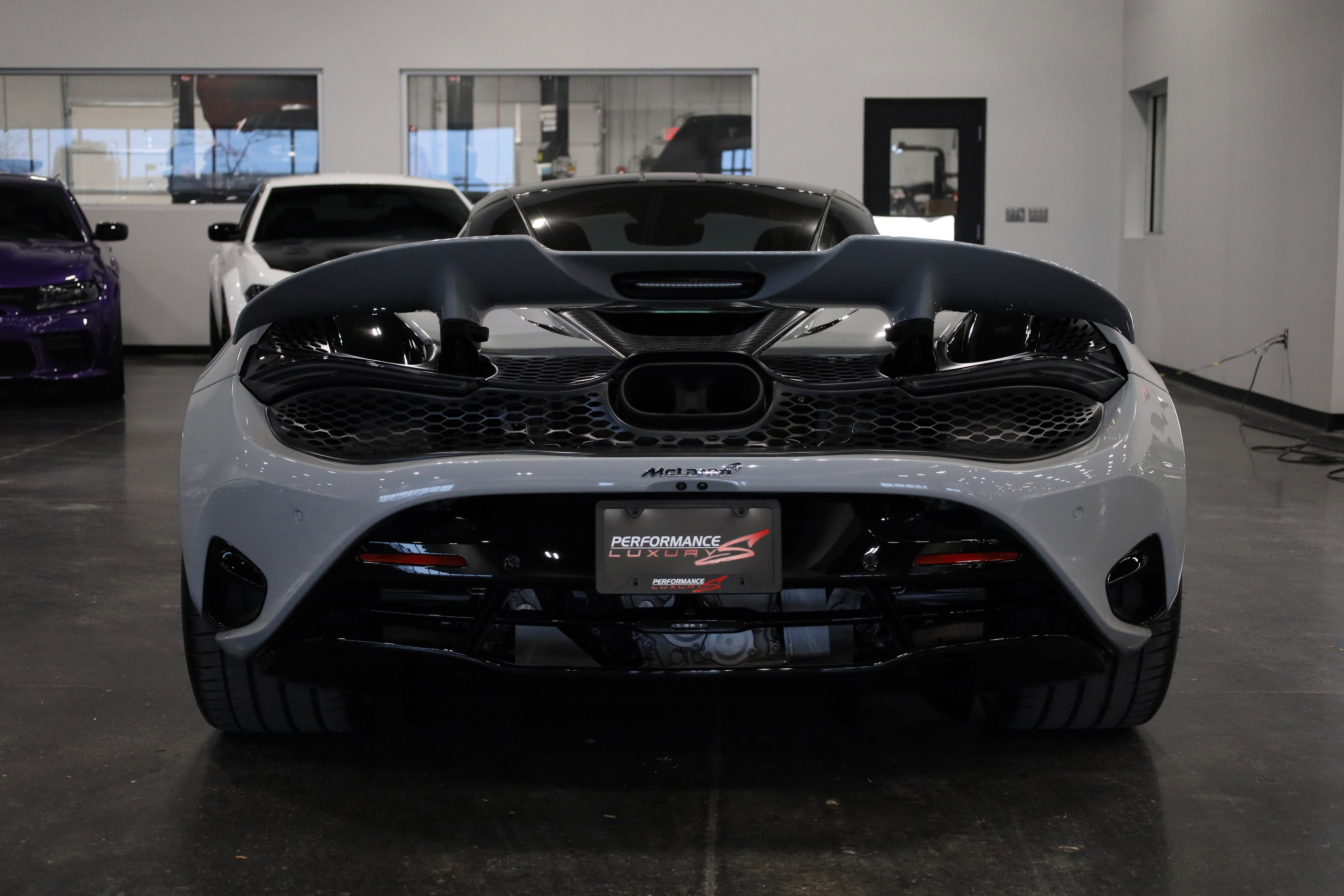 Used 2025 McLaren 750S image 5