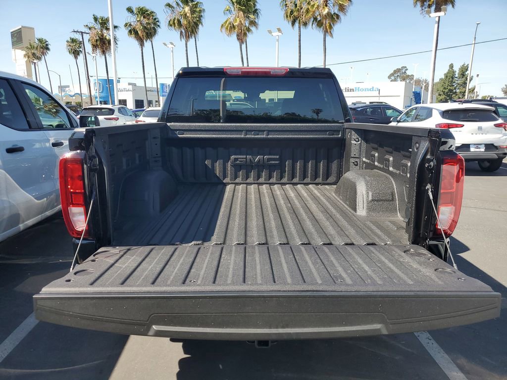 New 2026 GMC Sierra 1500 Elevation image 7
