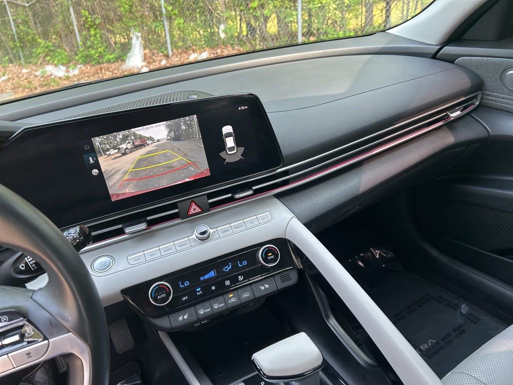 Used 2023 Hyundai Elantra Limited FWD image 18