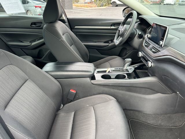 Used 2023 Nissan Altima 2.5 SV FWD image 30