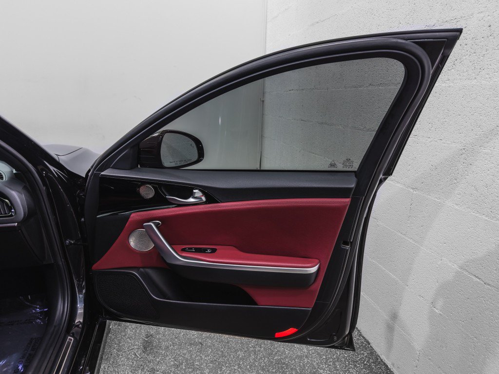 Used 2020 Kia Stinger GT-Line w/ Sun & Sound Package AWD/4WD image 19