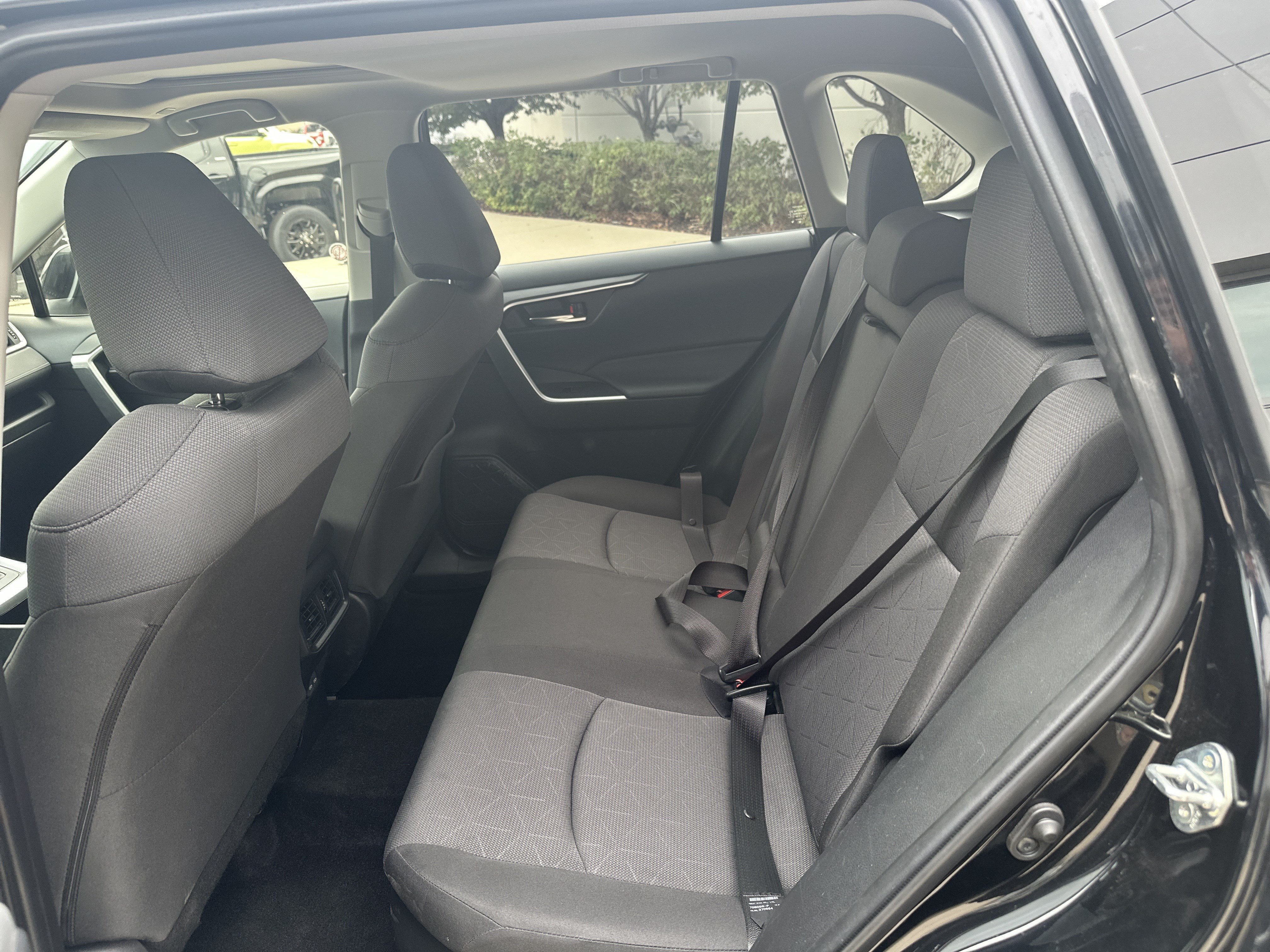 Used 2025 Toyota RAV4 XLE w/ Convenience Package AWD/4WD image 29